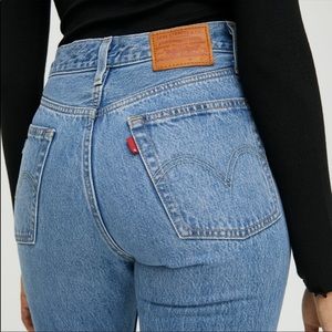 Levi’s 712 Slim Light-Medium Wash Jeans Sz.28